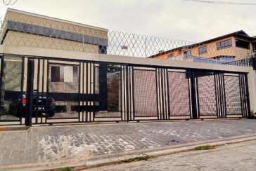 Belo Sobrado à venda em Condomínio Fechado Villaggio Castel San Lorenzo em Osasco 