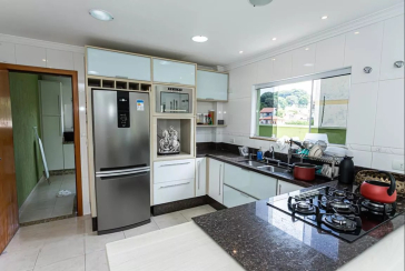 Belo Sobrado à venda no Parque São Domingos na Rua Luiz Filgueira Souto, 