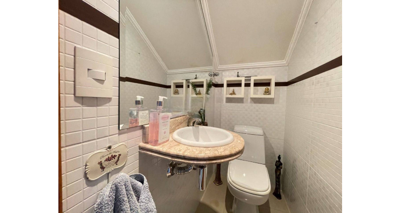 Belo Sobrado à venda no Parque São Domingos na Rua Luiz Filgueira Souto, 