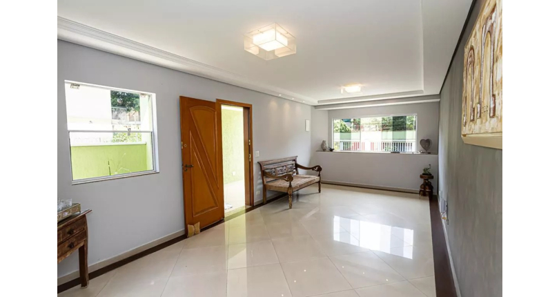 Belo Sobrado à venda no Parque São Domingos na Rua Luiz Filgueira Souto, 