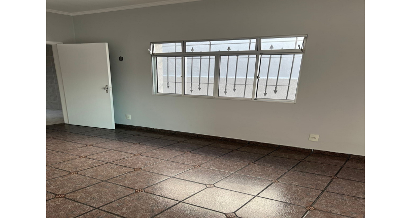 Casa à venda Rua Joaquim Oliveira Freitas, Vila Mangalot - Imóveis à Venda