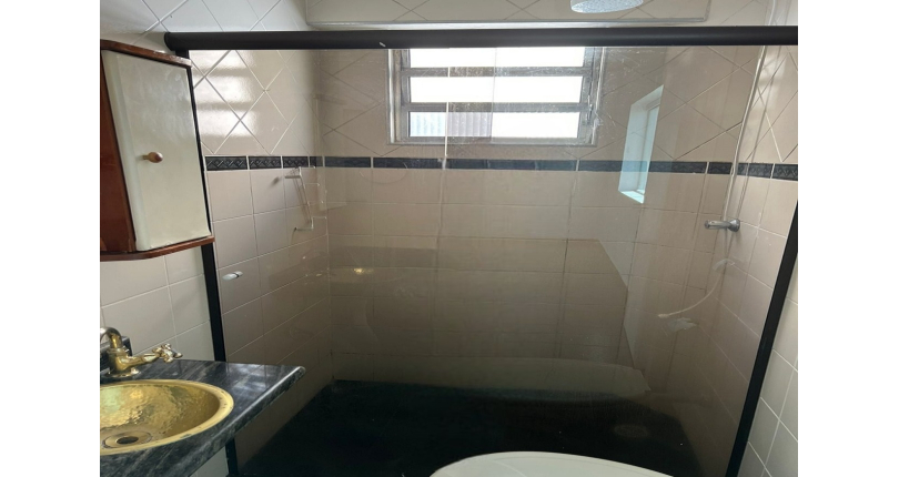 Casa à venda Rua Joaquim Oliveira Freitas, Vila Mangalot - Imóveis à Venda