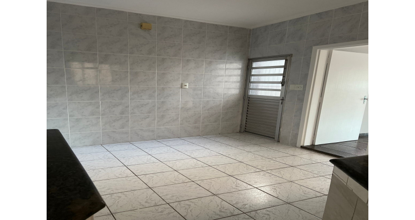 Casa à venda Rua Joaquim Oliveira Freitas, Vila Mangalot - Imóveis à Venda