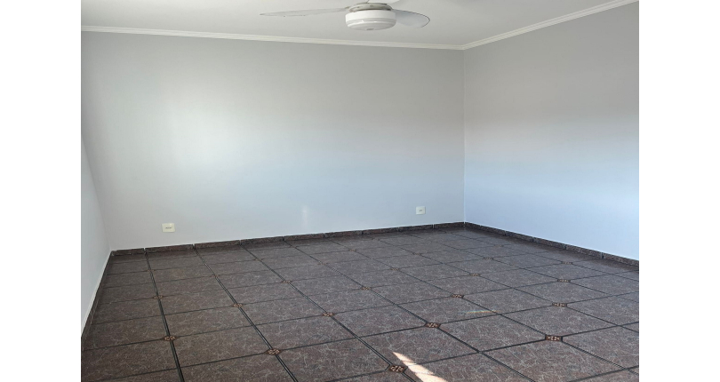 Casa à venda Rua Joaquim Oliveira Freitas, Vila Mangalot - Imóveis à Venda