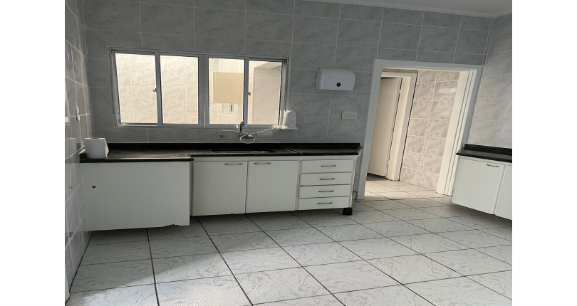 Casa à venda Rua Joaquim Oliveira Freitas, Vila Mangalot - Imóveis à Venda