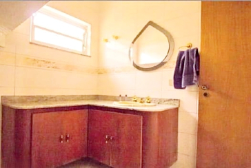 Belo Sobrado à venda na Vila Barreto na Rua Doutor Achiles Lisboa,