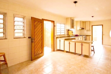 Belo Sobrado à venda na Vila Barreto na Rua Doutor Achiles Lisboa,