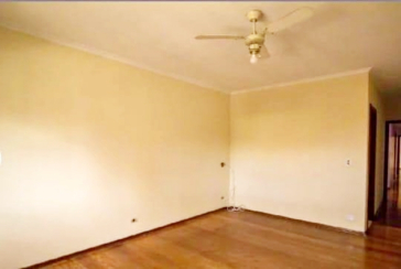 Belo Sobrado à venda na Vila Barreto na Rua Doutor Achiles Lisboa,