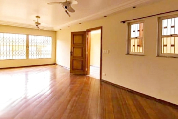 Belo Sobrado à venda na Vila Barreto na Rua Doutor Achiles Lisboa,