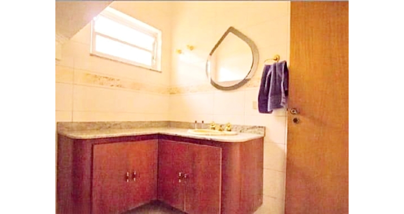 Belo Sobrado à venda na Vila Barreto na Rua Doutor Achiles Lisboa,