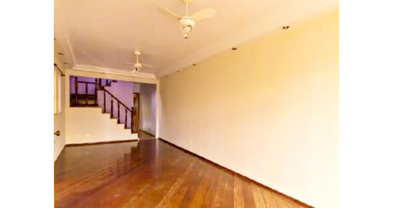 Belo Sobrado à venda na Vila Barreto na Rua Doutor Achiles Lisboa,