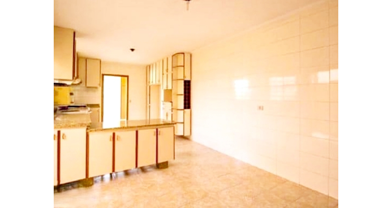 Belo Sobrado à venda na Vila Barreto na Rua Doutor Achiles Lisboa,