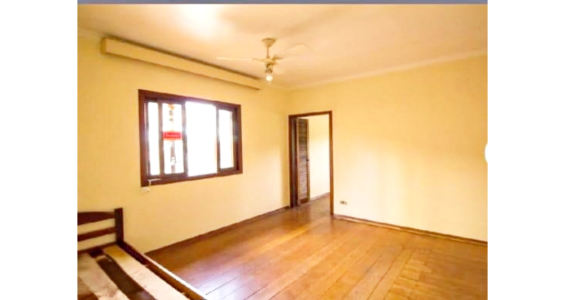 Belo Sobrado à venda na Vila Barreto na Rua Doutor Achiles Lisboa,