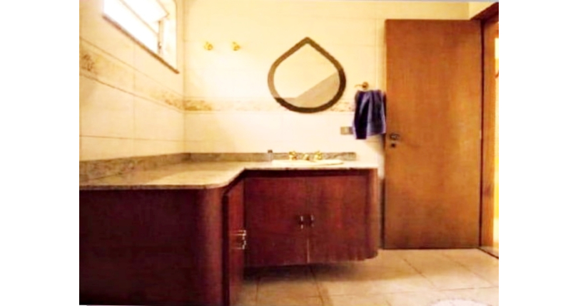 Belo Sobrado à venda na Vila Barreto na Rua Doutor Achiles Lisboa,