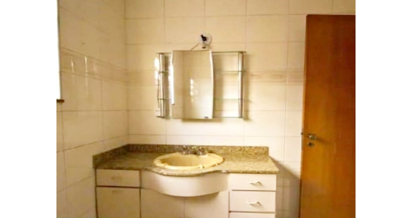 Belo Sobrado à venda na Vila Barreto na Rua Doutor Achiles Lisboa,