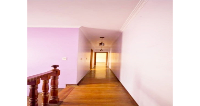 Belo Sobrado à venda na Vila Barreto na Rua Doutor Achiles Lisboa,