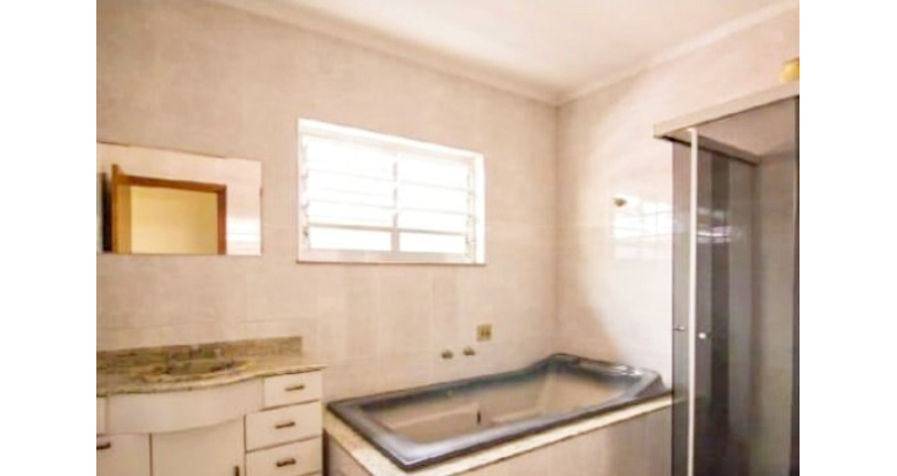 Belo Sobrado à venda na Vila Barreto na Rua Doutor Achiles Lisboa,