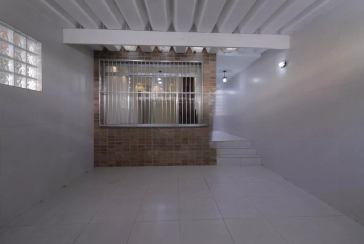 Sobrado à venda no Jardim Santo Elias na Rua Otávio Gonçalves Martins