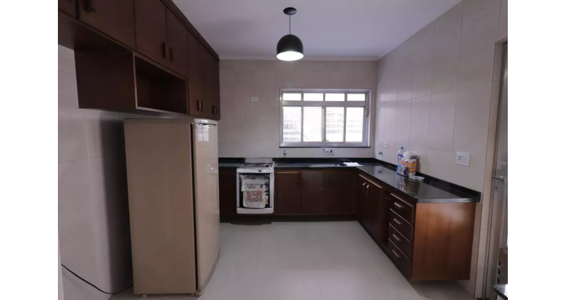 Sobrado à venda no Jardim Santo Elias na Rua Otávio Gonçalves Martins