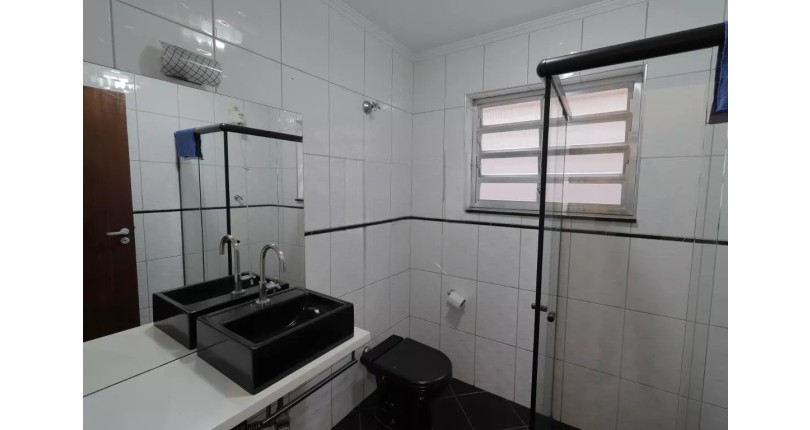 Sobrado à venda no Jardim Santo Elias na Rua Otávio Gonçalves Martins