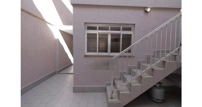 Sobrado à venda no Jardim Santo Elias na Rua Otávio Gonçalves Martins