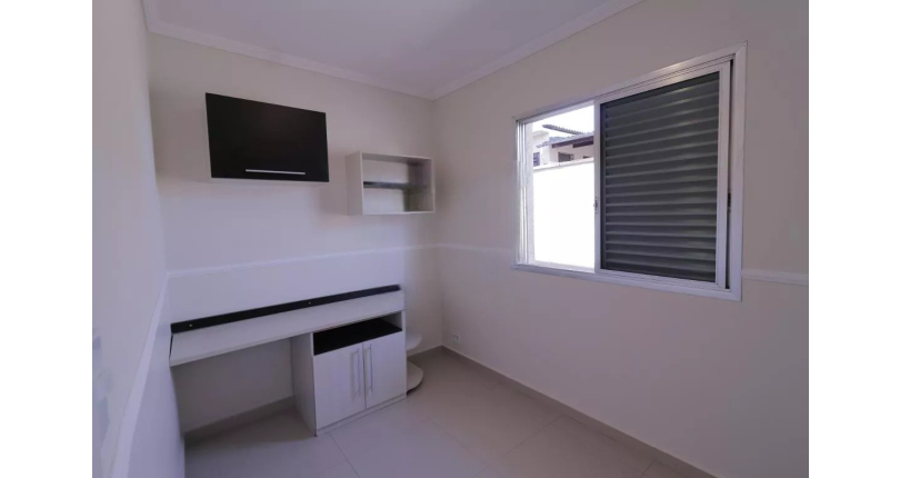 Sobrado à venda no Jardim Santo Elias na Rua Otávio Gonçalves Martins