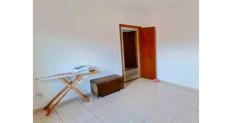 Sobrado à venda no Jardim Pirituba na Rua Glória de Dourados