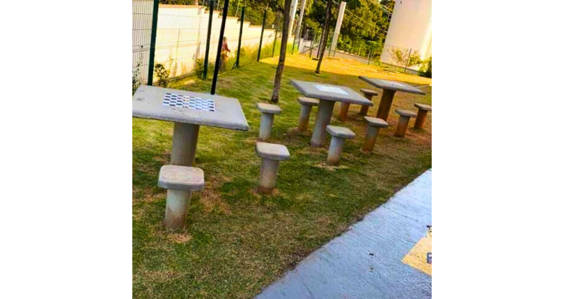 Belo Apartamento à venda no Jaraguá na Avenida Doutor José Maniero 225