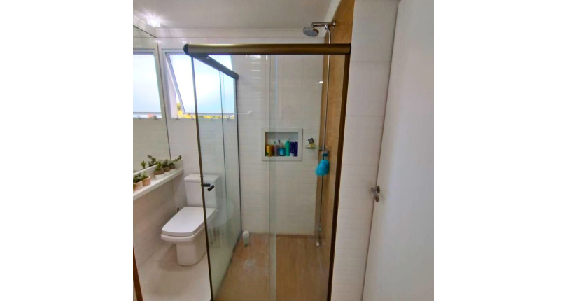 Belo Apartamento à venda no Jaraguá na Avenida Doutor José Maniero 225