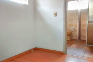 Bom Sobrado à venda na Vila Bonilha na Rua Porteirinha