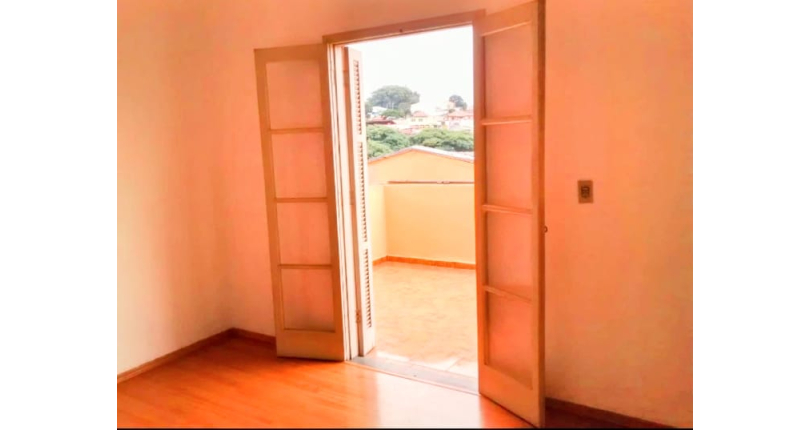 Bom Sobrado à venda na Vila Bonilha na Rua Porteirinha