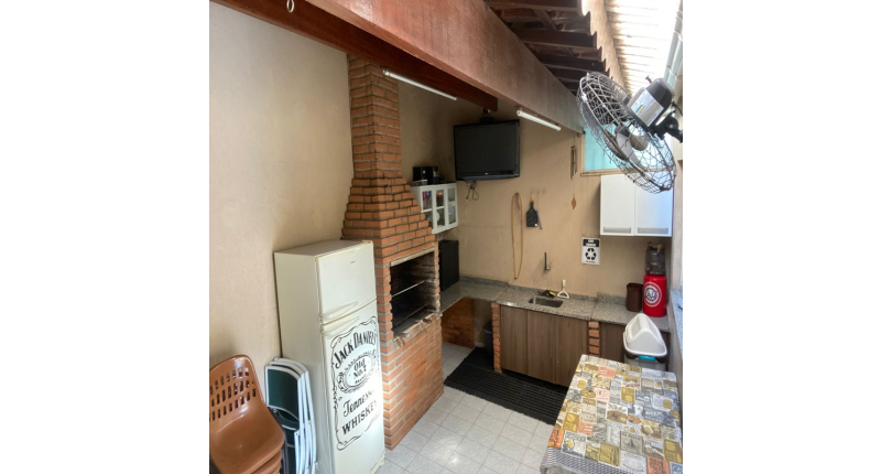 Lindo Sobrado à Venda no Jardim Pinheiros na Rua Alex Lizal