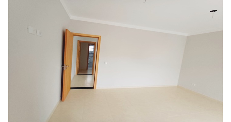 Sobrado novo à venda na Vila Guedes na Rua Francisco Andrade 34