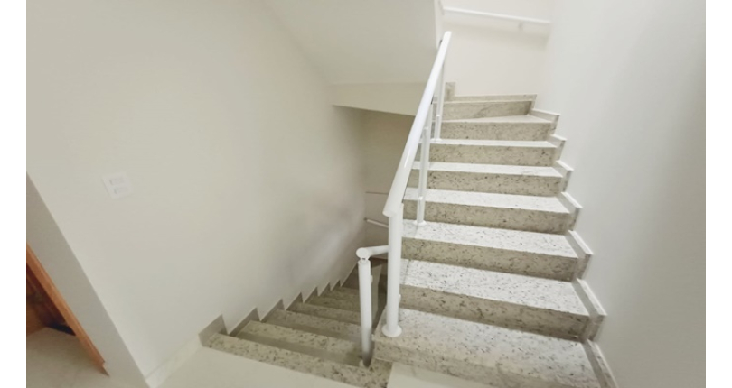 Sobrado novo à venda na Vila Guedes na Rua Francisco Andrade 34