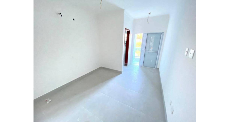 Sobrado novo à venda no Jardim Regina na Rua Andrade Velosino 130 C, 