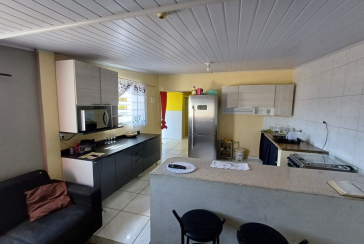 Casa à venda no Jardim Vista Linda na Rua Amapola