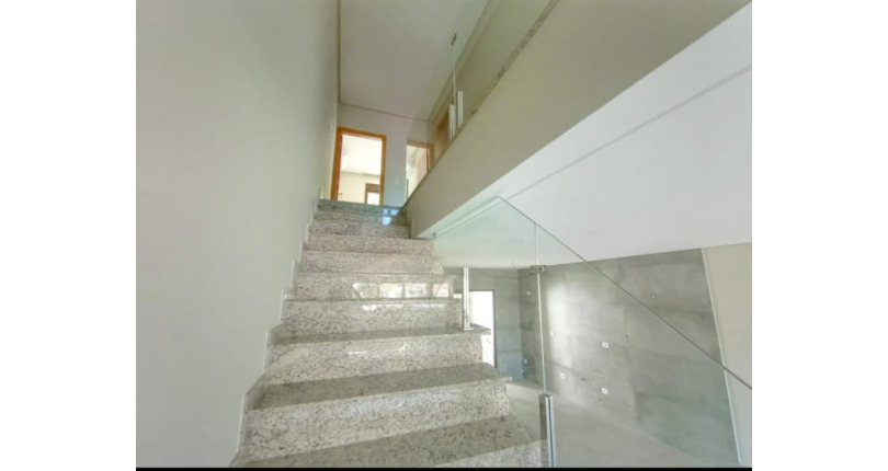 Sobrado à venda Rua Dona Herminda Borba Attuy, 569, Parque São Domingos - Imóveis à Venda