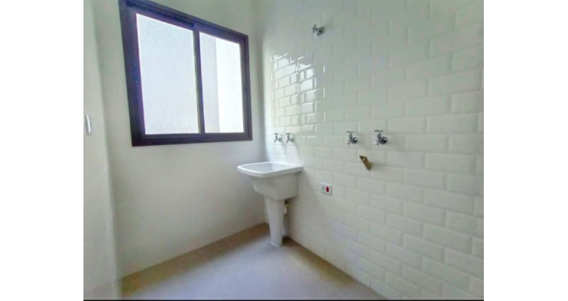 Sobrado à venda Rua Dona Herminda Borba Attuy, 569, Parque São Domingos - Imóveis à Venda