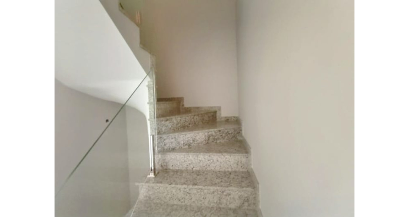 Sobrado à venda Rua Dona Herminda Borba Attuy, 565, Parque São Domingos - Imóveis à Venda