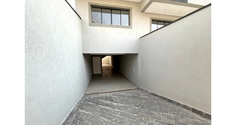 Sobrado à venda Rua Tapendi, 219, Vila Catupia - Imóveis à Venda