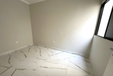 Sobrado novo à venda na Vila Catupia na Rua Tapendi 215,