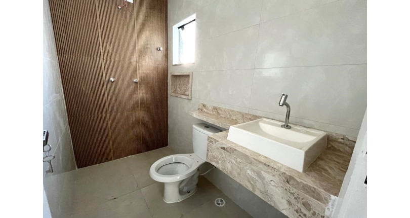 Sobrado novo à venda na Vila Catupia na Rua Tapendi 215,