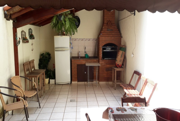 Lindo Sobrado à venda no Jardim Maristela na Rua Coronel Augusto Machado,