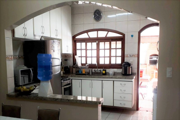 Lindo Sobrado à venda no Jardim Maristela na Rua Coronel Augusto Machado,