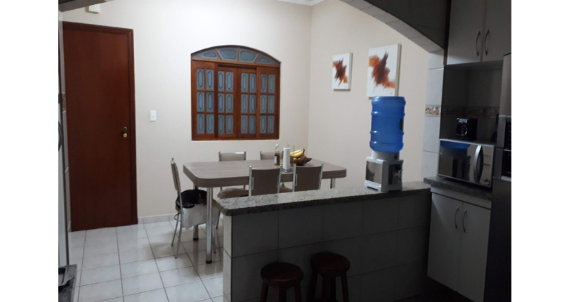 Lindo Sobrado à venda no Jardim Maristela na Rua Coronel Augusto Machado,