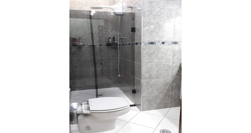 Lindo Sobrado à venda no Jardim Maristela na Rua Coronel Augusto Machado,