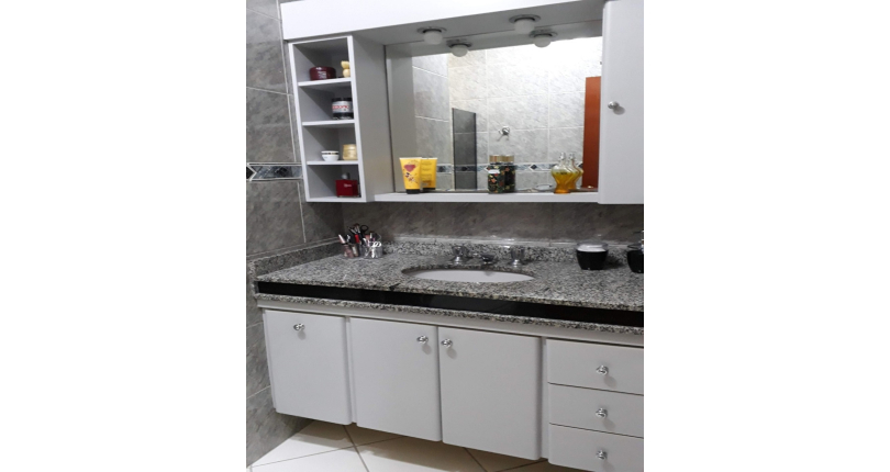 Lindo Sobrado à venda no Jardim Maristela na Rua Coronel Augusto Machado,