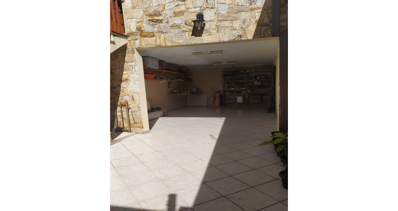 Lindo Sobrado à venda no Jardim Maristela na Rua Coronel Augusto Machado,