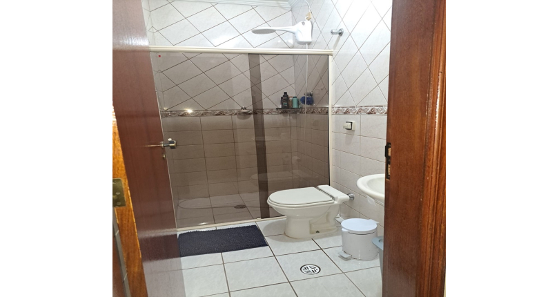 Lindo Sobrado à venda no Jardim Maristela na Rua Coronel Augusto Machado,