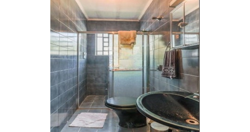 Sobrado à venda na Vila Jaguará na Rua Santa Francisca, 